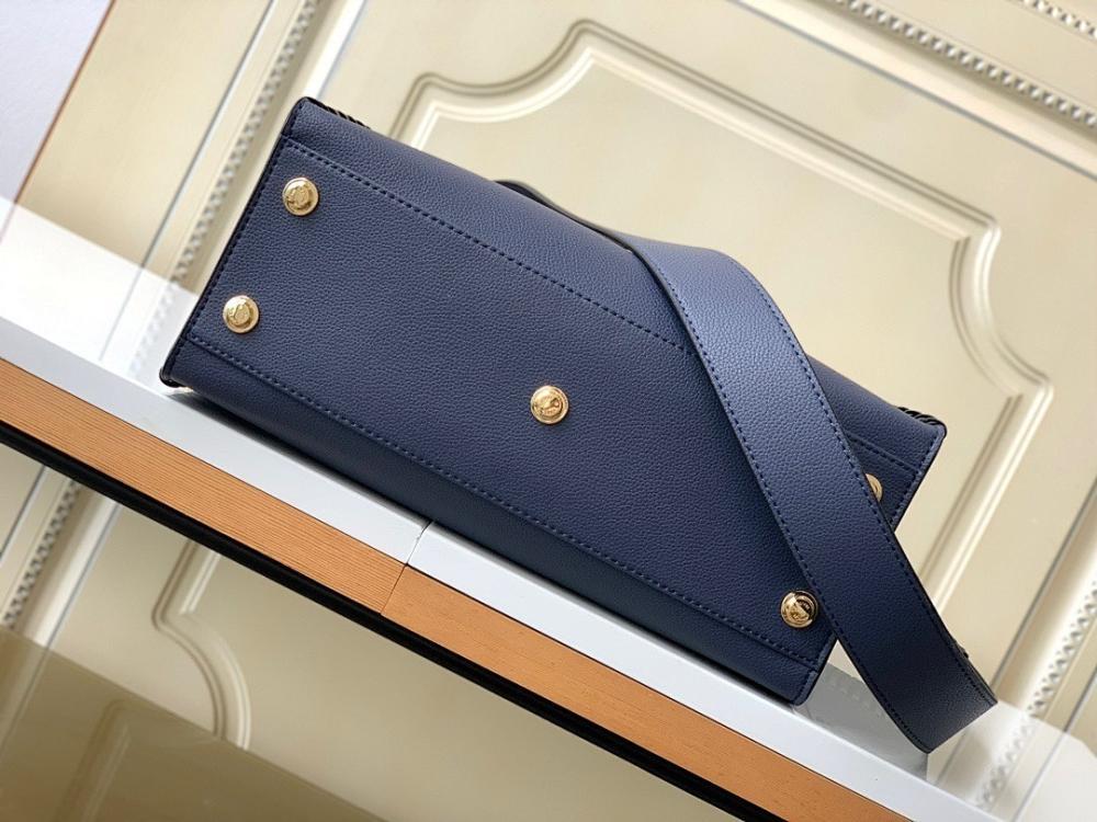 Stylish Woven Leather Shoulder Bag – Limited Edition