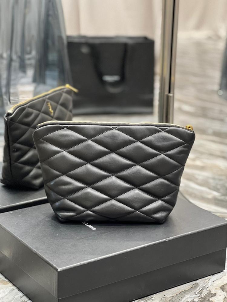 Classic Modern Quilted Leather Shoulder Bag