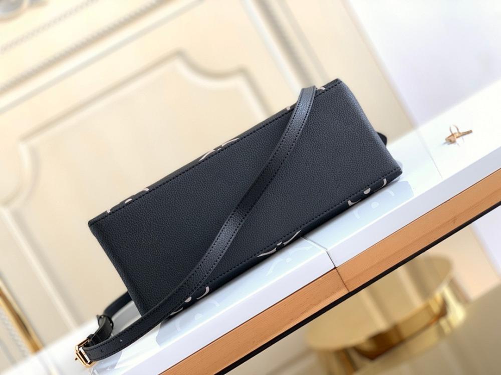 Stylish Leather Shoulder Bag – Limited Edition