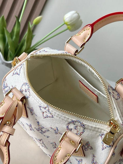 Elegant Refined Woven Jacquard Shoulder Bag