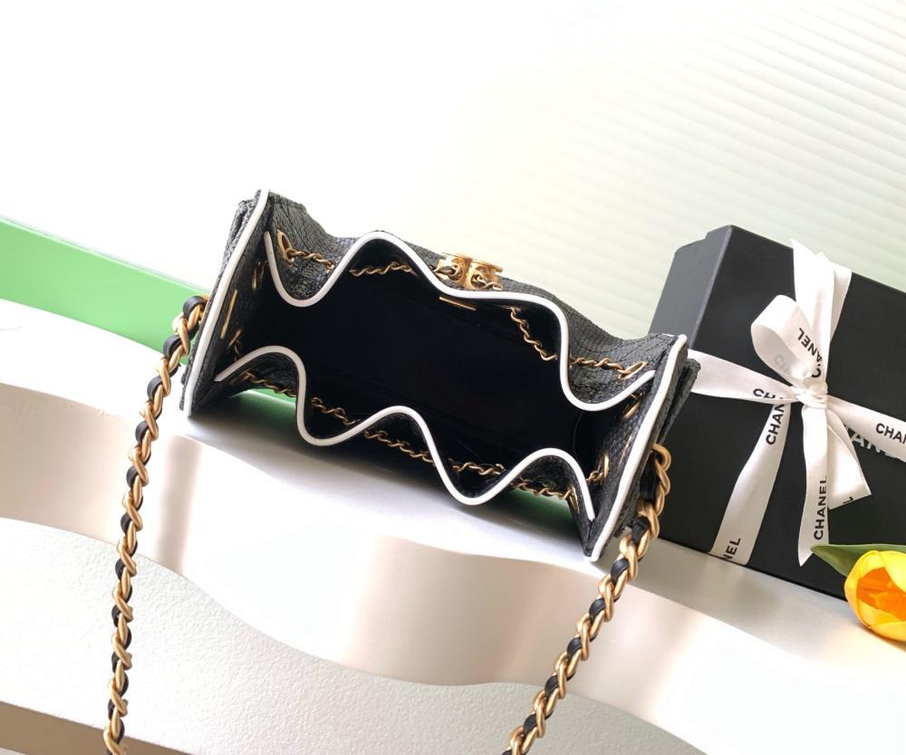 Straw Bucket Bag