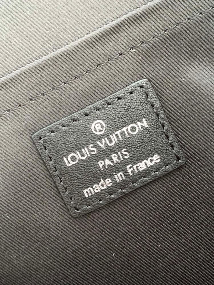 Luxury Leather Crossbody Bag – Limited Edition