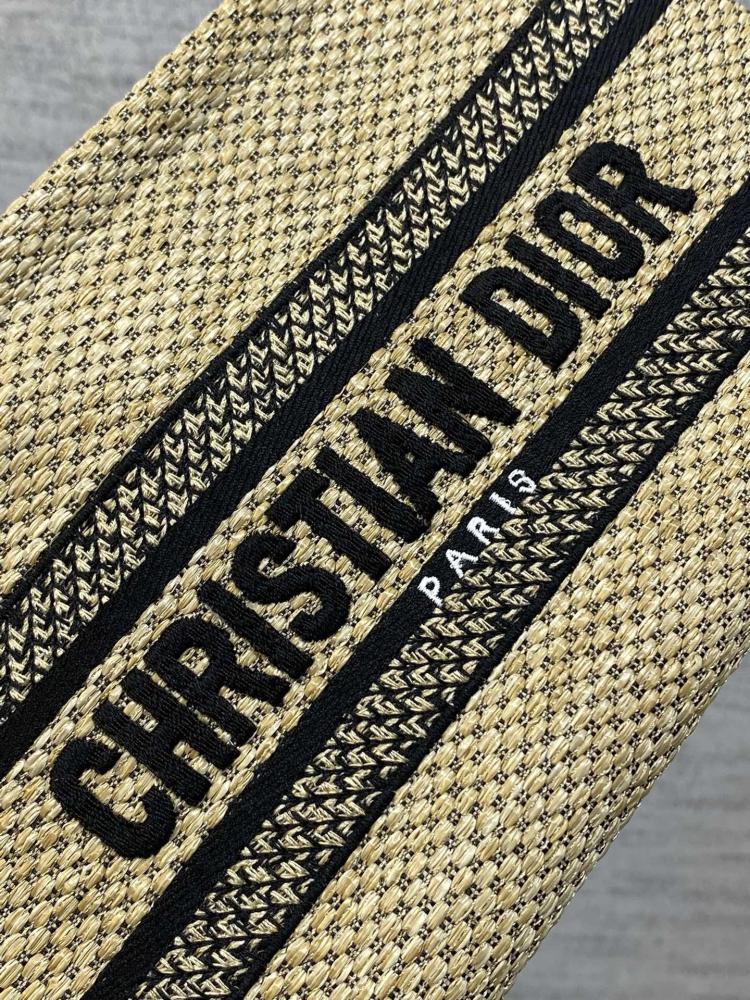 Embroidered Shoulder Bag