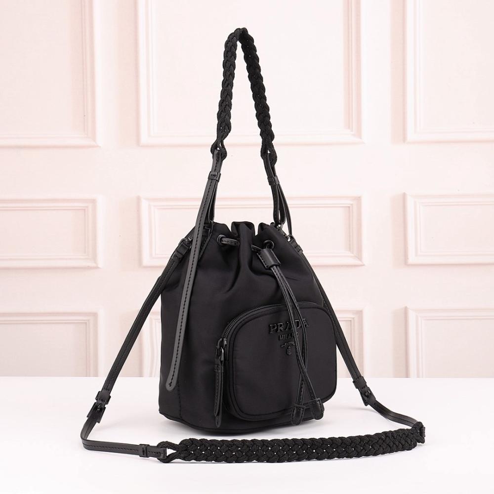 Italian-Inspired Stylish Woven Crossbody Bag