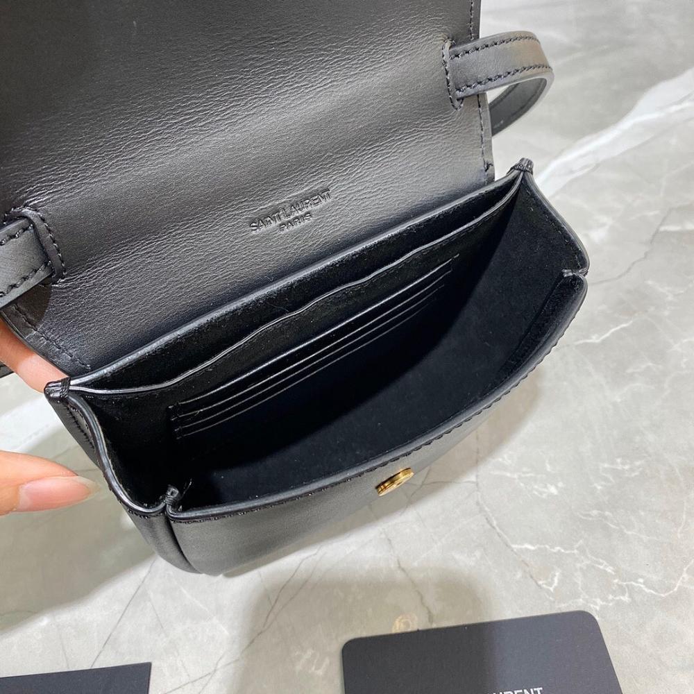 Elegant Stylish Gold Calfskin Bag – Limited Edition