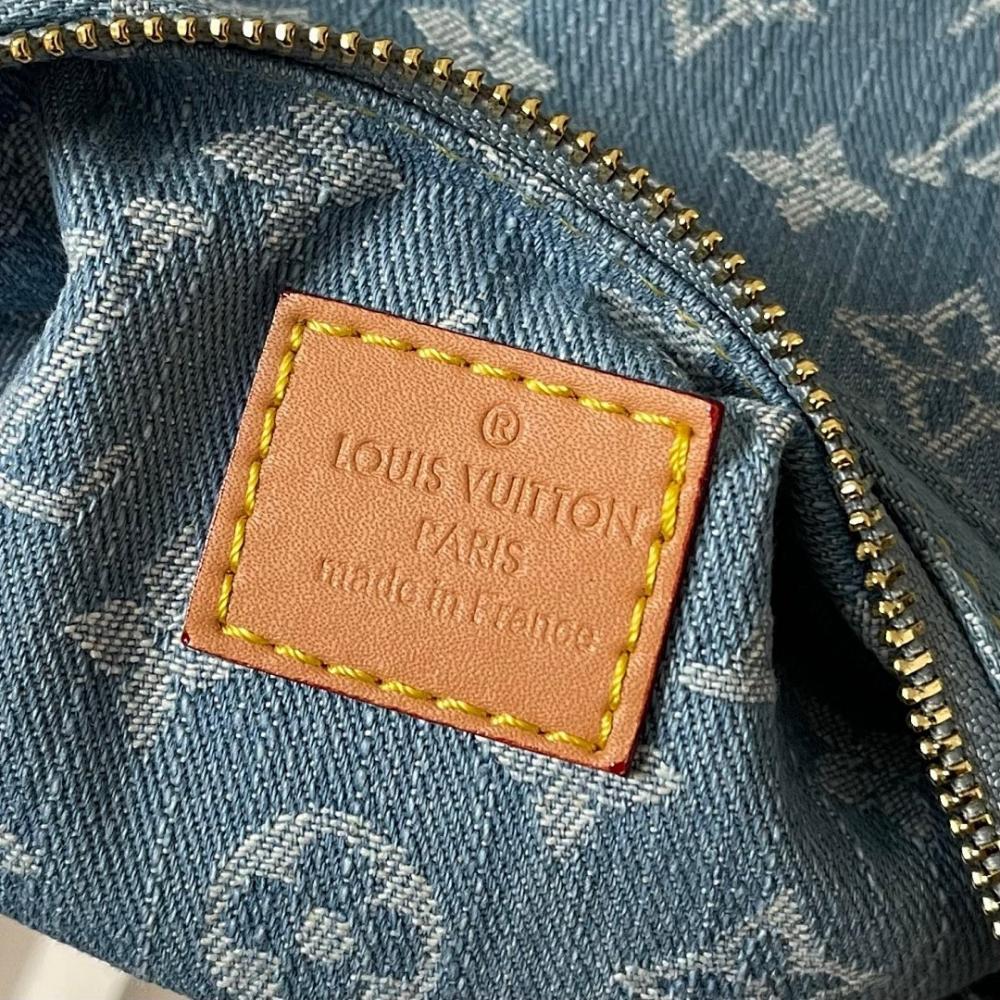 Luxury Elegant Embroidered Leather Shoulder Bag