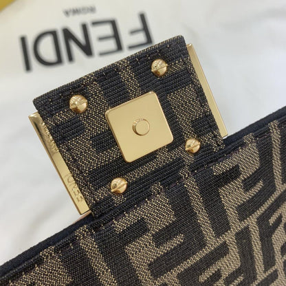 Classic Leather Shoulder Bag