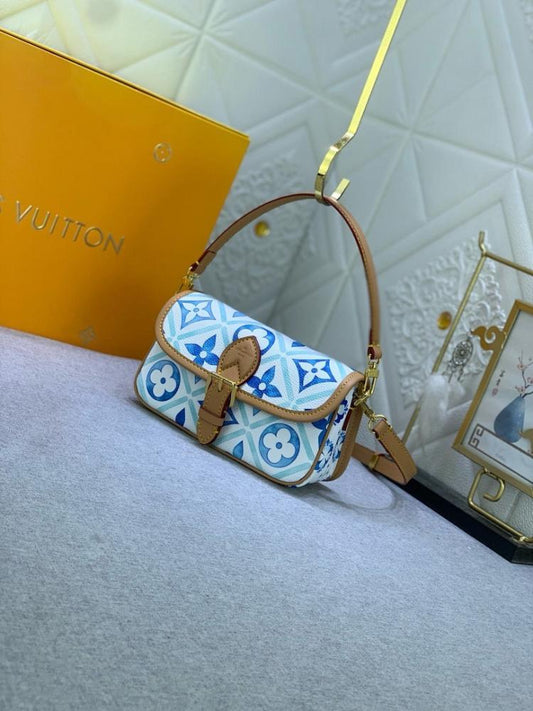 Modern Premium White Canvas Top Handle Bag