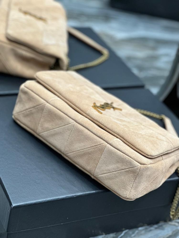 Stylish Gold Leather Shoulder Bag – Limited Edition