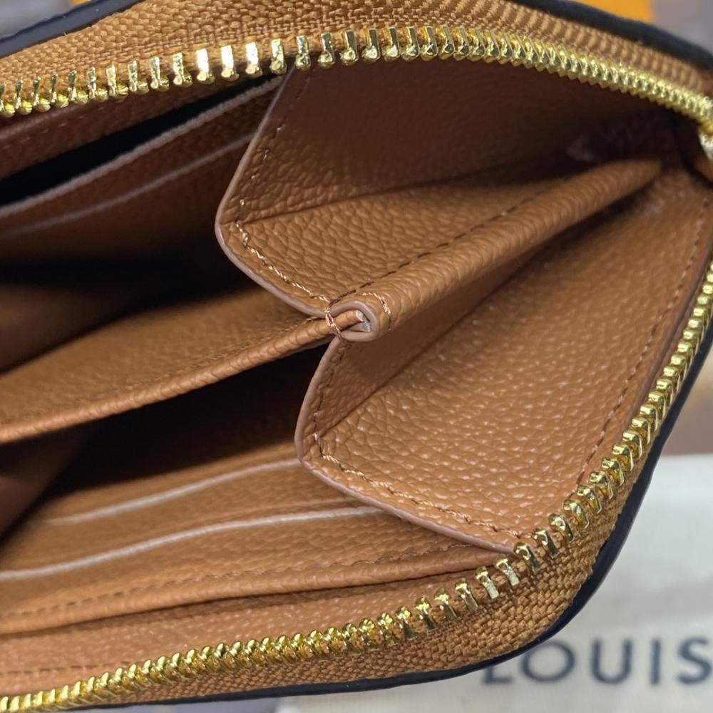 Elegant Wallet
