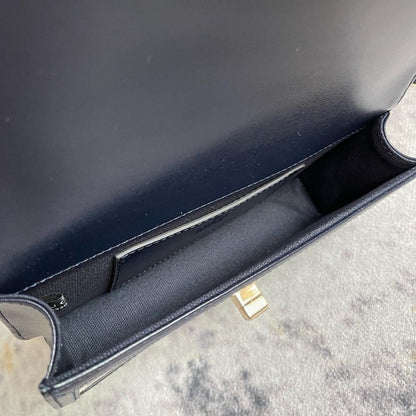Modern Stylish Shoulder Bag