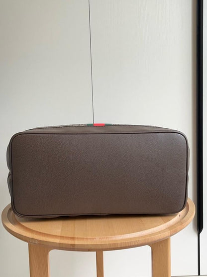 Classic Italian-Inspired Crossbody Bag
