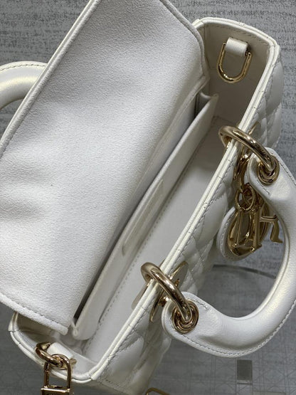 Alma Leather Shoulder Bag