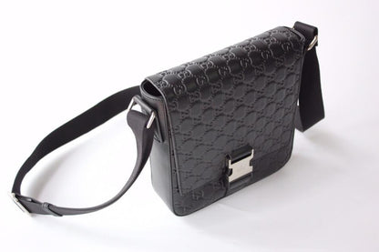 Classic Leather Shoulder Bag