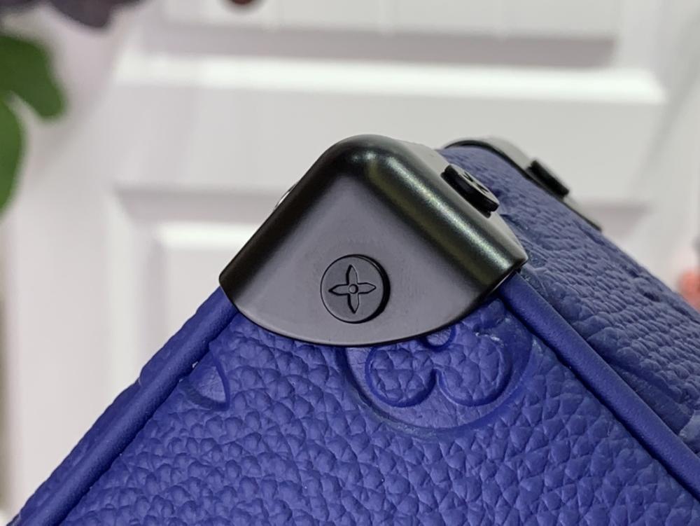 Elegant Shoulder Bag
