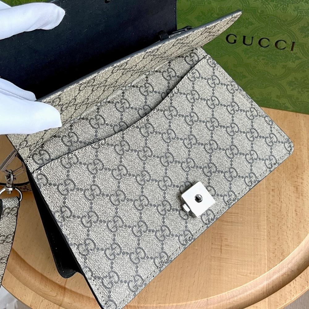 Elegant Shoulder Bag – Special Edition