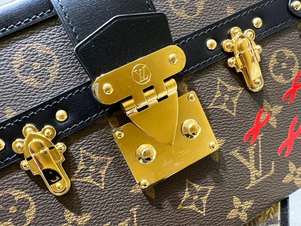 Modern Italian-Inspired Leather Top Handle Bag