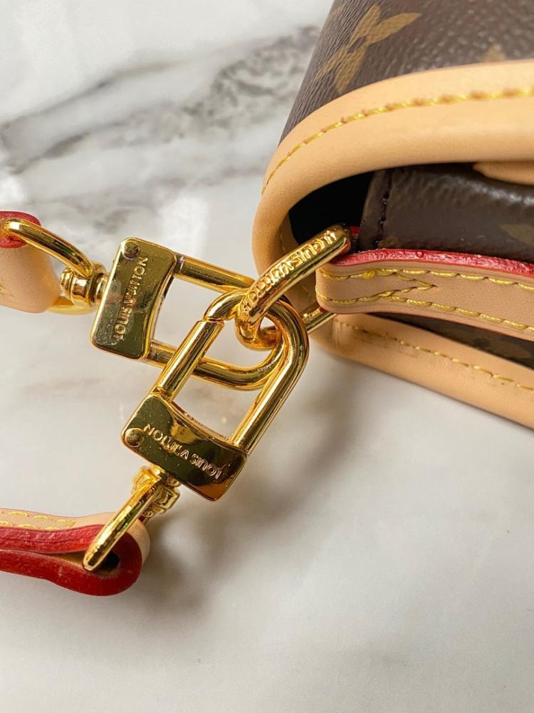 Modern Luxury Embroidered Leather Shoulder Bag