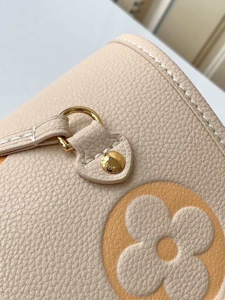 Modern Italian-Inspired Leather Shoulder Bag