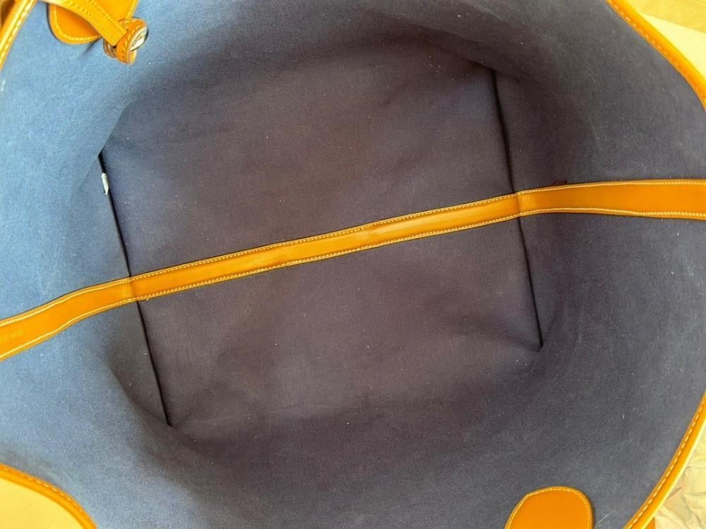 Stylish Refined Crossbody Bag