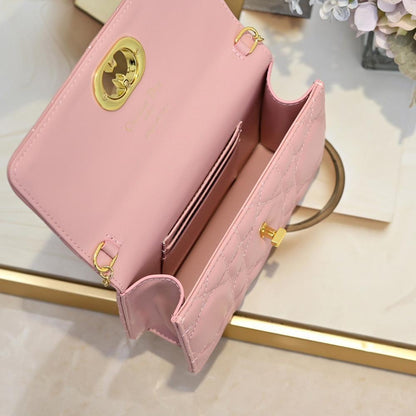 Modern Elegant Shoulder Bag