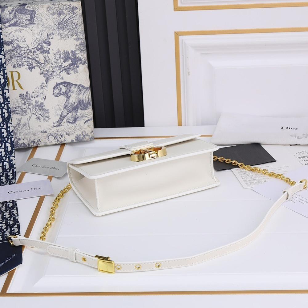 Modern Elegant Shoulder Bag