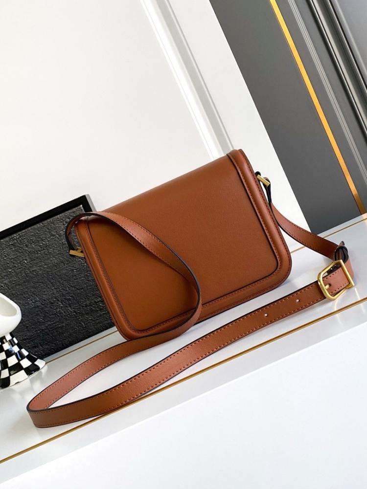 Modern Italian-Inspired Leather Shoulder Bag