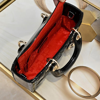 Classic Italian-Inspired Leather Shoulder Bag