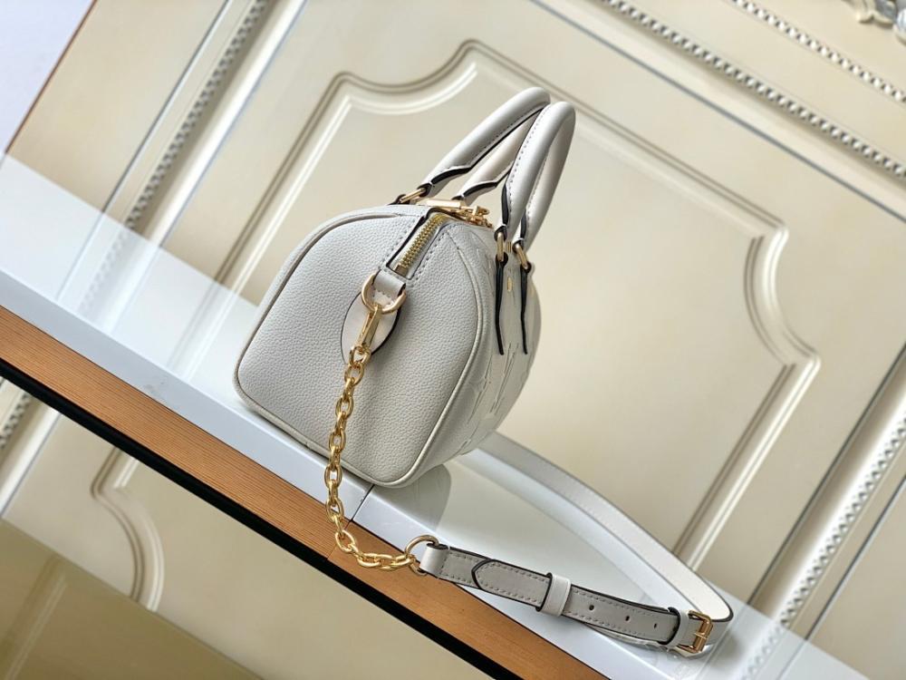 Stylish Refined Leather Travel Bag