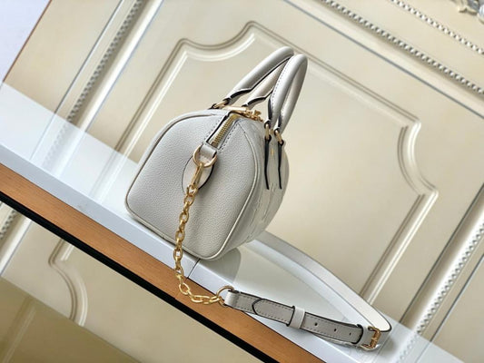 Stylish Refined Leather Travel Bag