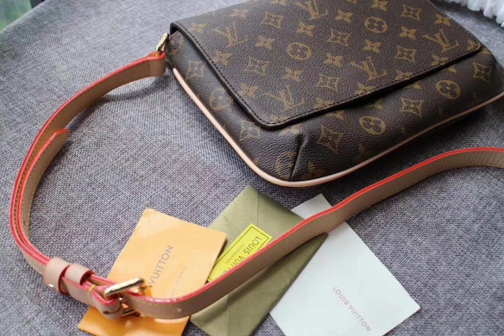 Neverfull Monogram Shoulder Bag