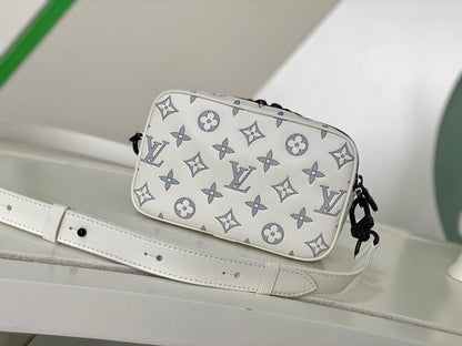 Italian-Inspired Elegant Leather Bag