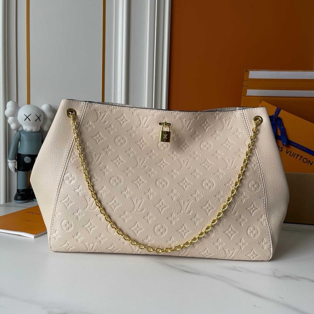 Elegant Monogram Leather Shoulder Bag – Limited Edition