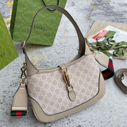 Stylish Crossbody Bag – Limited Edition