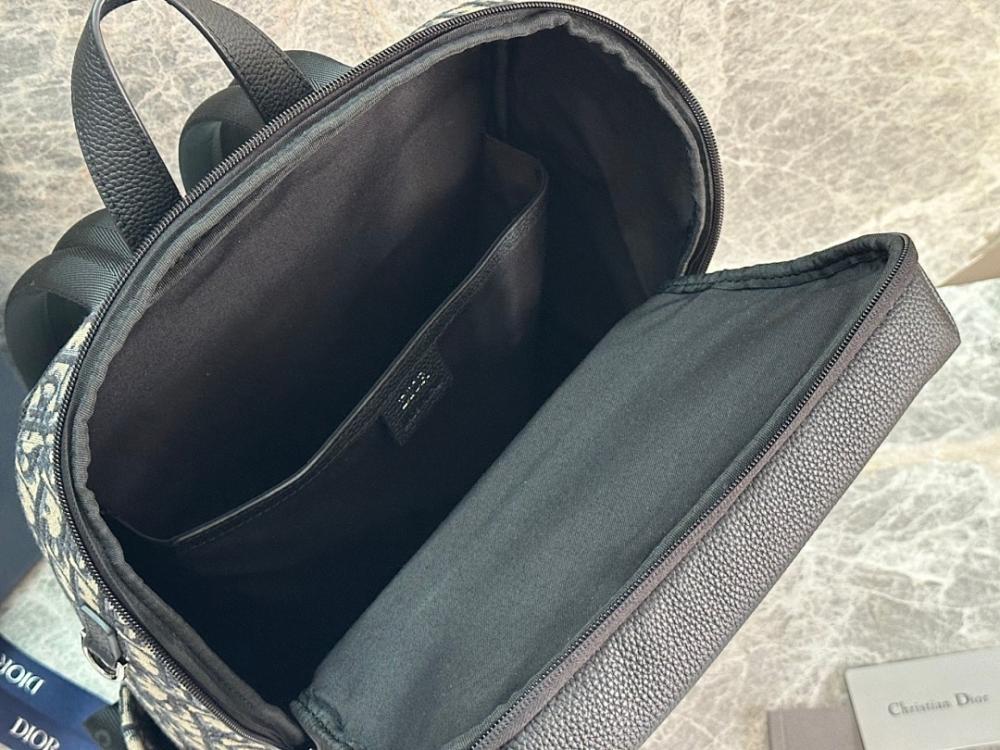 Stylish Black Quilted Leather Shoulder Bag – Limited Edition