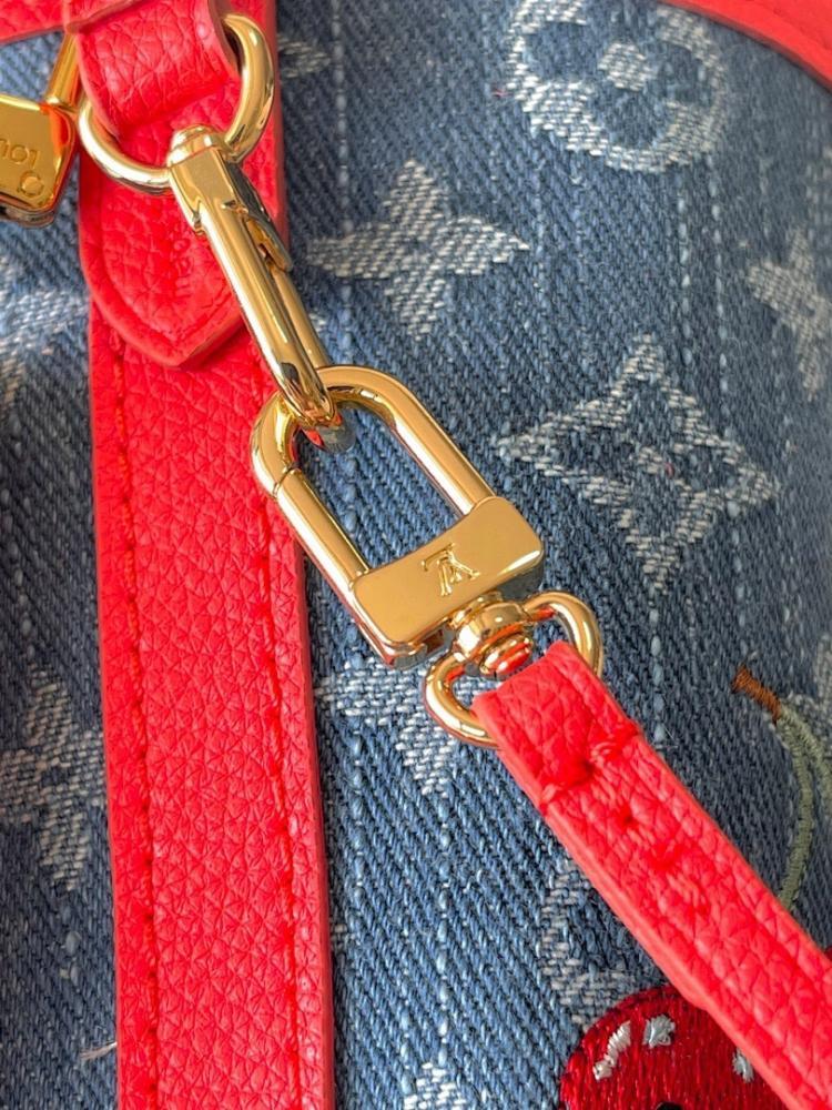Neverfull Monogram Calfskin Shoulder Bag