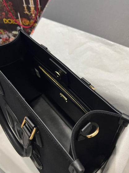 Modern Refined Leather Shoulder Bag