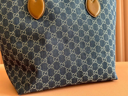Stylish Refined Crossbody Bag