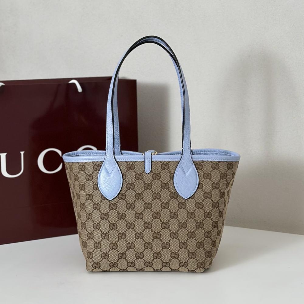 Classic Shoulder Bag