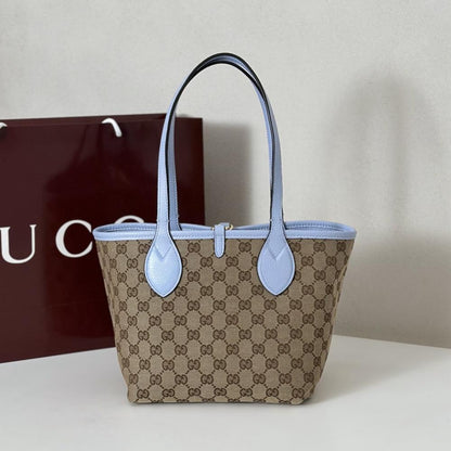Classic Shoulder Bag