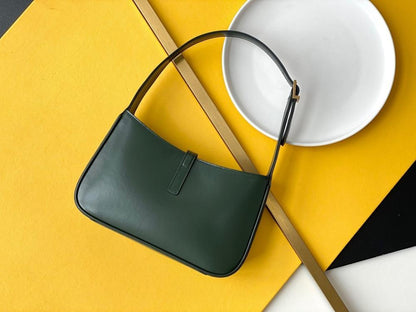 Stylish Crossbody Bag – Special Edition