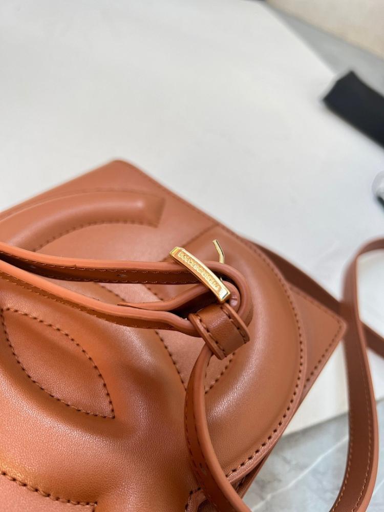 Elegant Refined Calfskin Crossbody Bag
