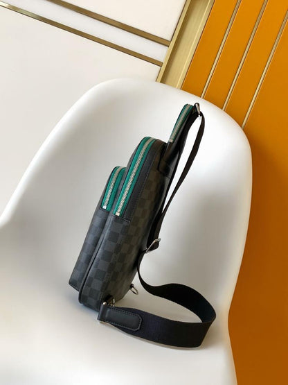 Classic Shoulder Bag