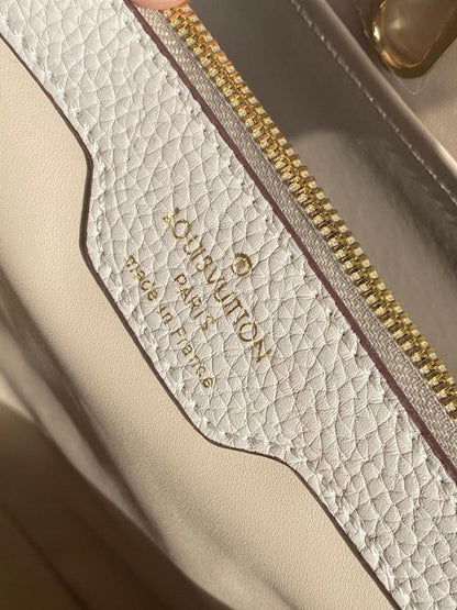 Stylish Refined Leather Shoulder Bag