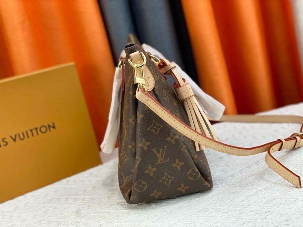 Italian-Inspired Elegant Leather Top Handle Bag