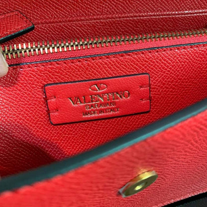 Luxury Leather Shoulder Bag – Special Edition