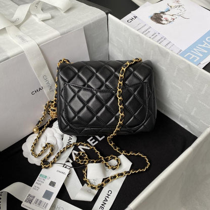 Elegant Leather Shoulder Bag