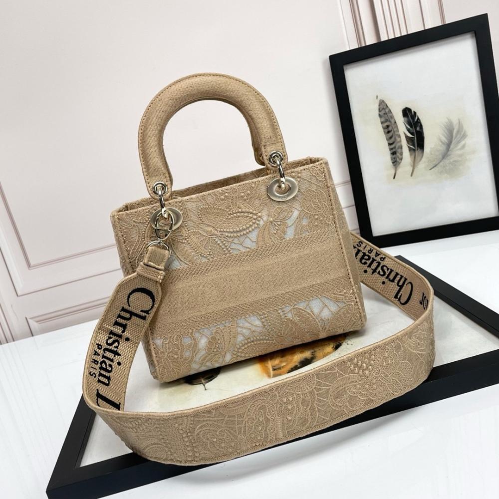 Classic Elegant Embroidered Shoulder Bag