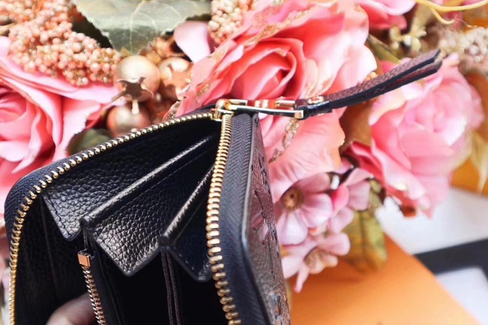 Luxury Leather Crossbody Bag – Special Edition
