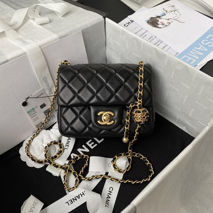 Elegant Leather Shoulder Bag